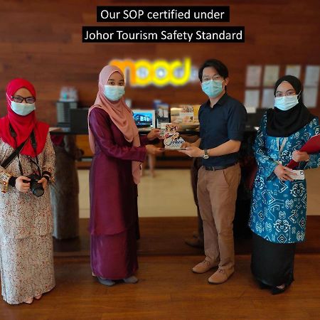 Mood Hotel Johor Bahru Bagian luar foto
