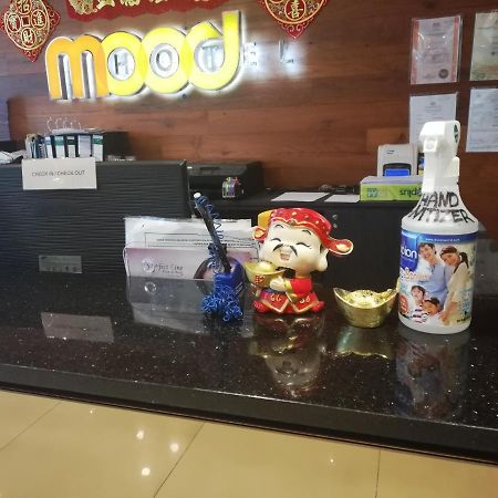 Mood Hotel Johor Bahru Bagian luar foto