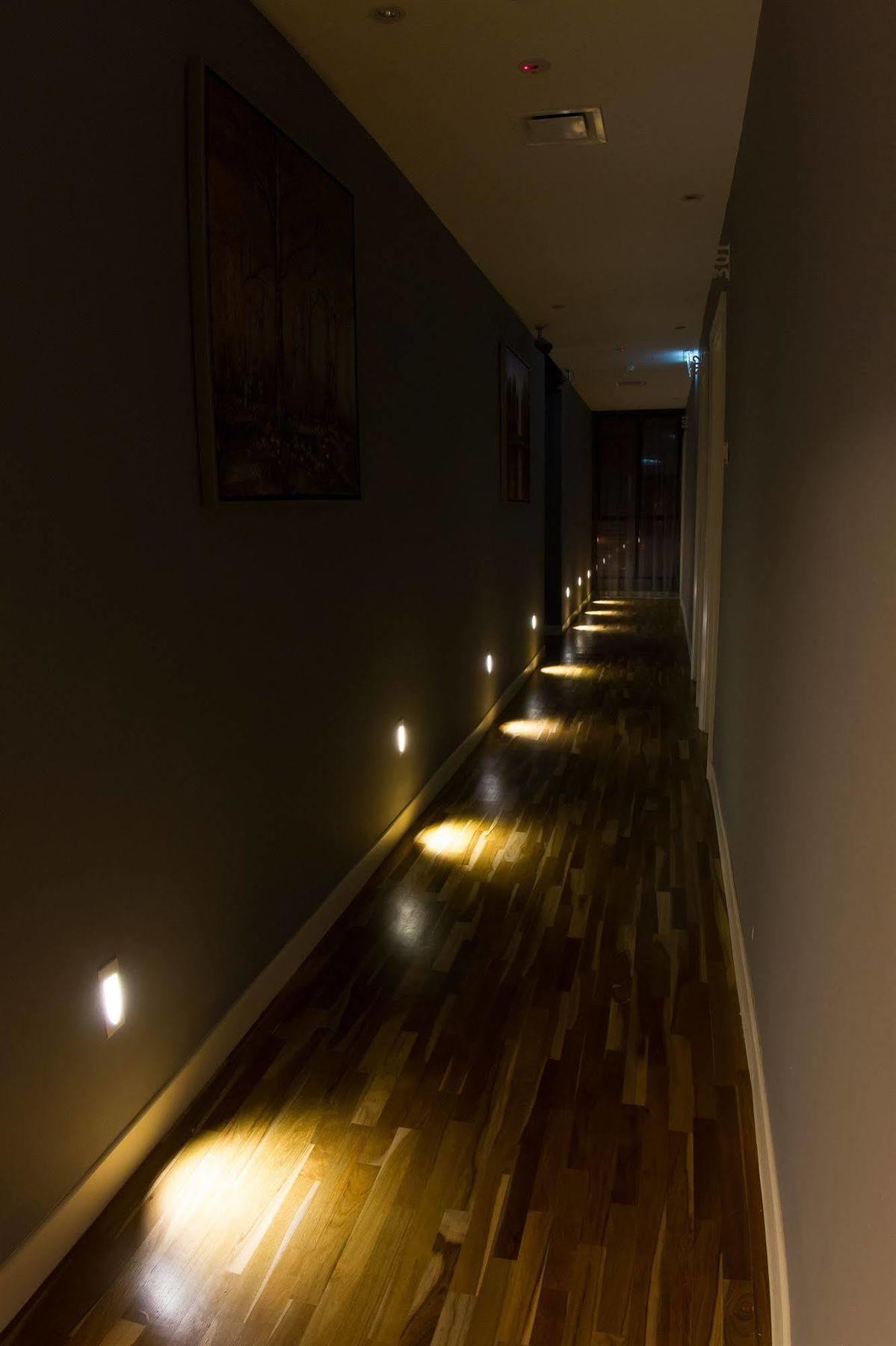 Mood Hotel Johor Bahru Bagian luar foto