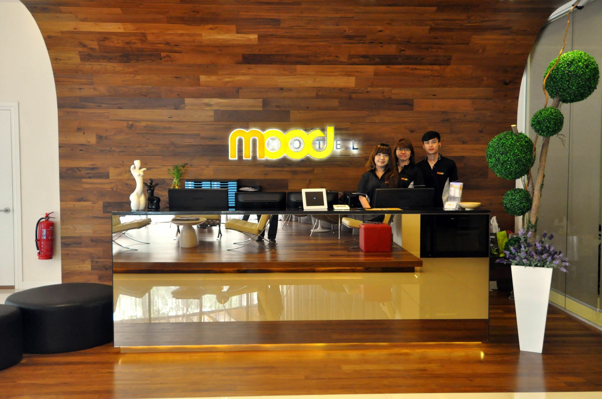 Mood Hotel Johor Bahru Bagian luar foto