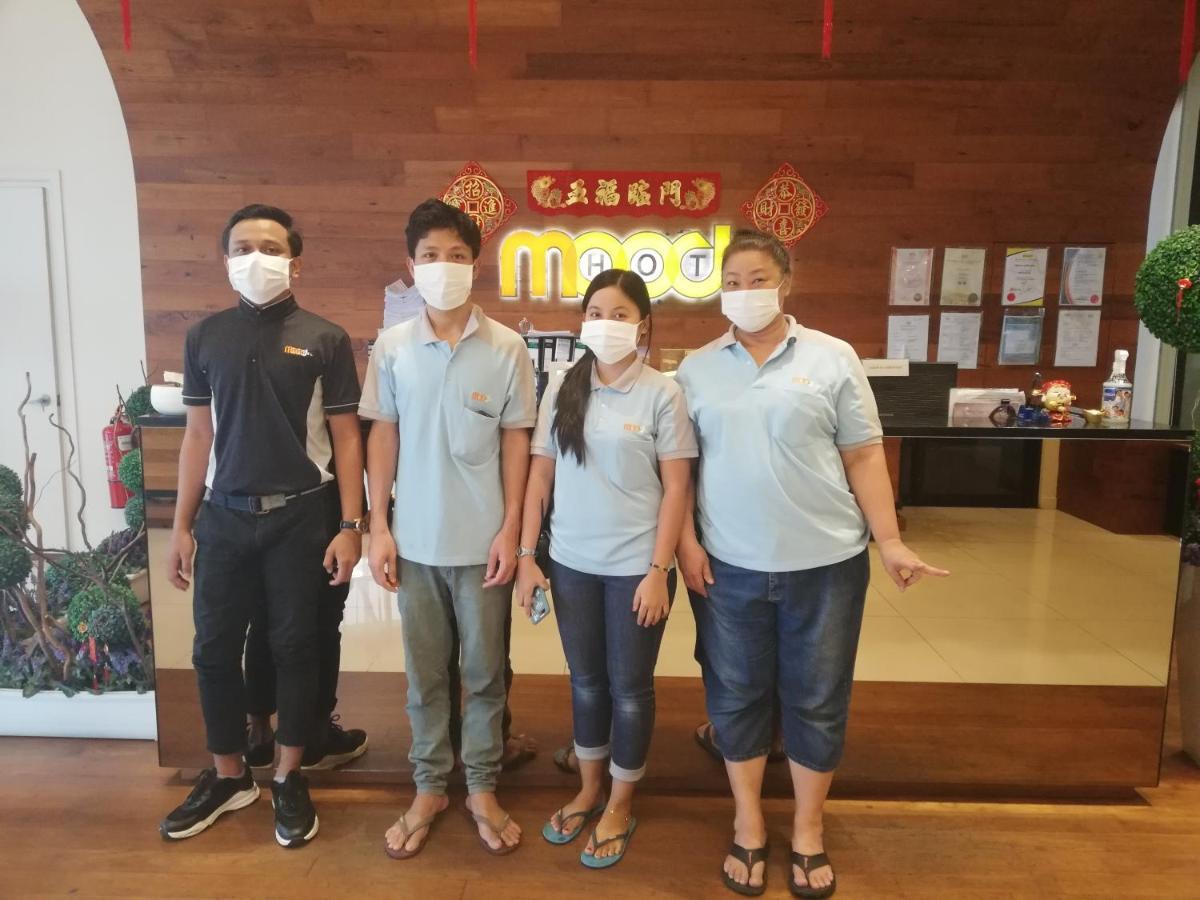 Mood Hotel Johor Bahru Bagian luar foto